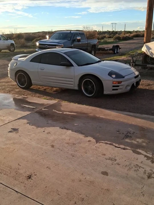 2003 Mitsubishi Eclipse 3rd Gen - Image 2 of 2