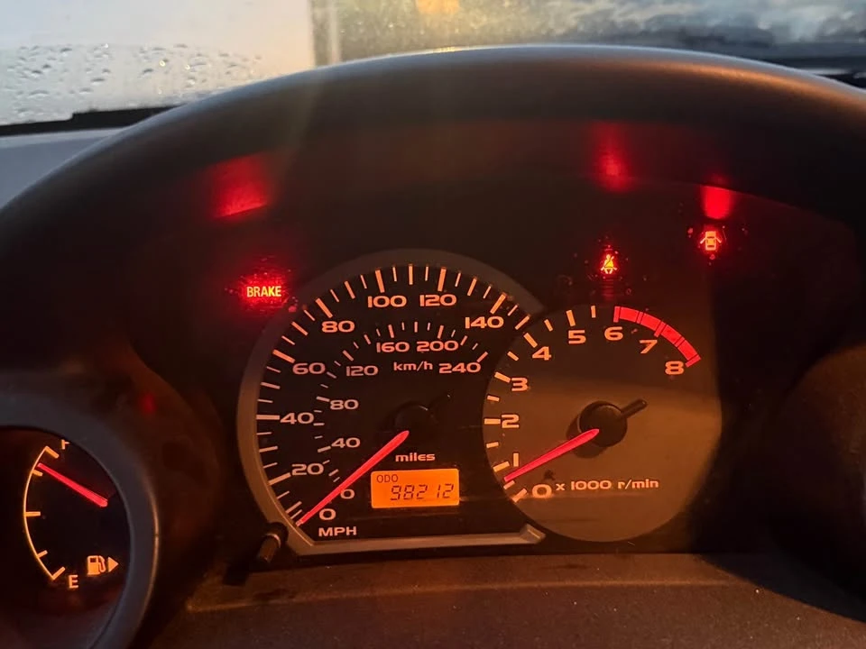 2003 Mitsubishi Eclipse 3rd Gen - Image 10 of 10