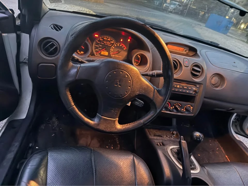 2003 Mitsubishi Eclipse 3rd Gen - Image 9 of 10