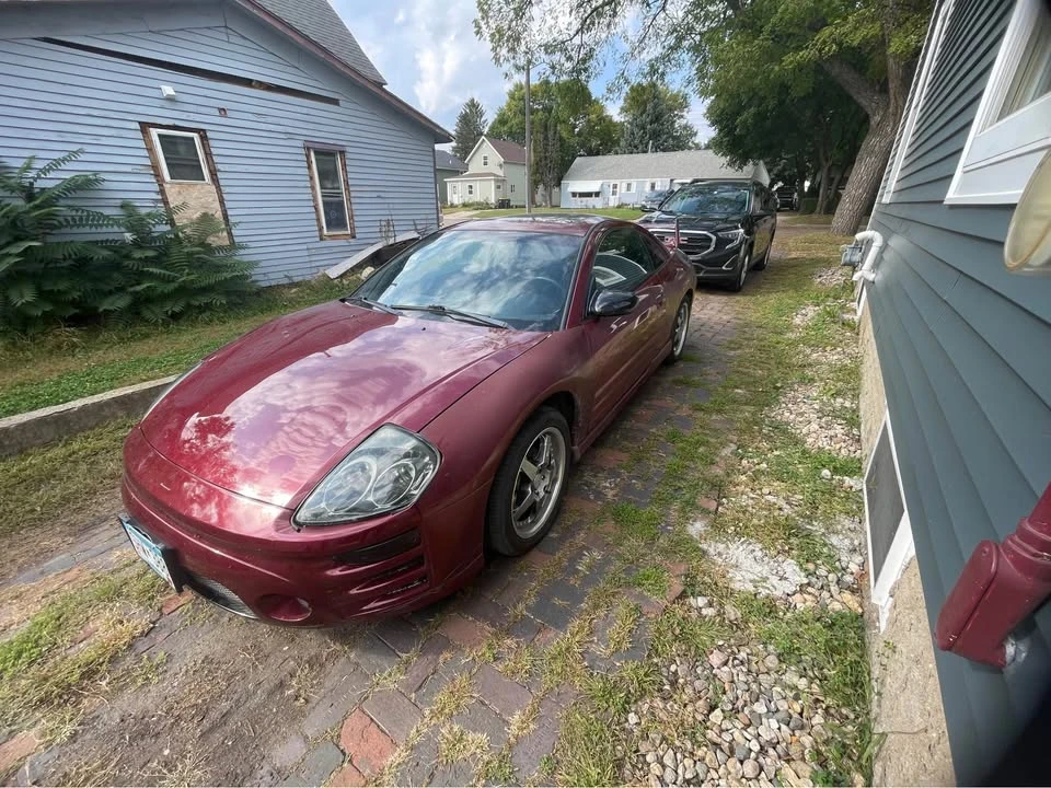 2003 Mitsubishi Eclipse 3rd Gen - Image 2 of 3