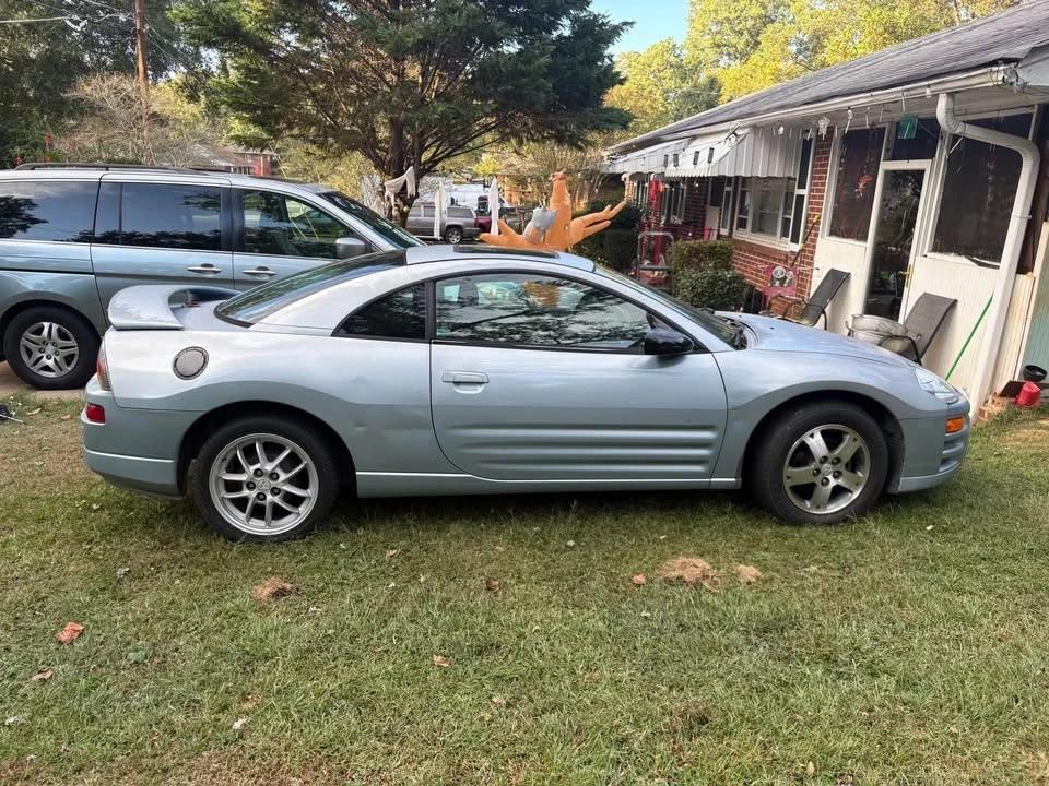 2003 Mitsubishi Eclipse 3rd Gen - Image 2 of 4