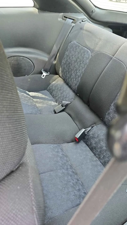 2003 Mitsubishi Eclipse 3rd Gen - Image 3 of 4