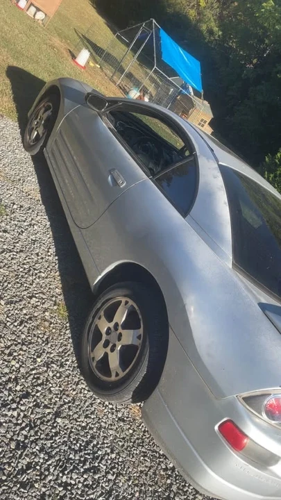 2003 Mitsubishi Eclipse 3rd Gen - Image 3 of 8