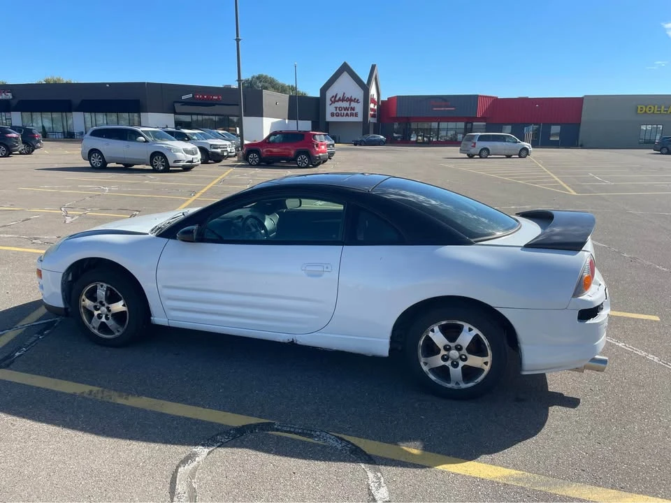2003 Mitsubishi Eclipse 3rd Gen - Image 3 of 5