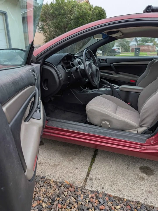 2003 Mitsubishi Eclipse 3rd Gen - Image 7 of 11