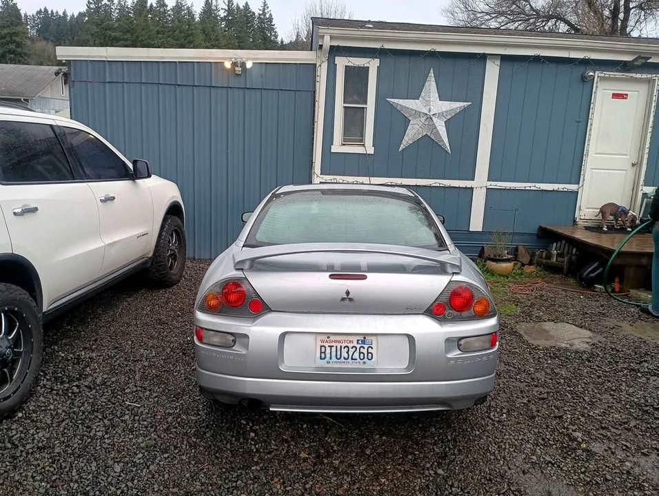 2003 Mitsubishi Eclipse 3rd Gen - Image 2 of 4