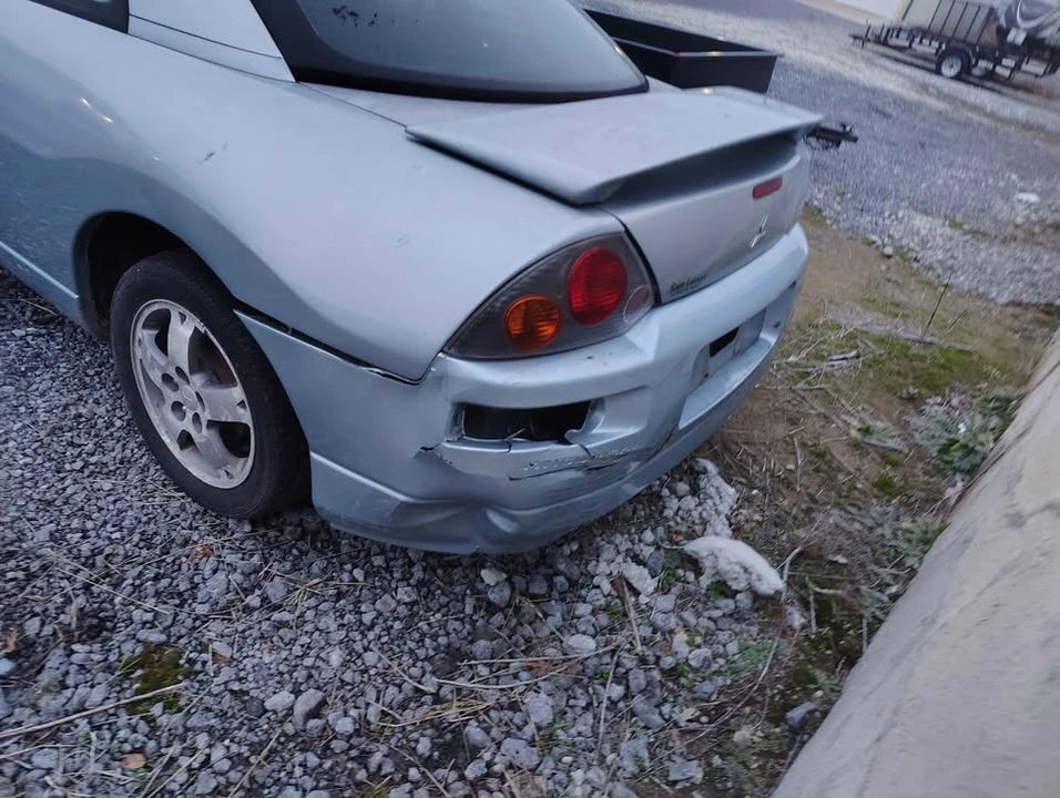 2003 Mitsubishi Eclipse 3rd Gen - Image 4 of 4