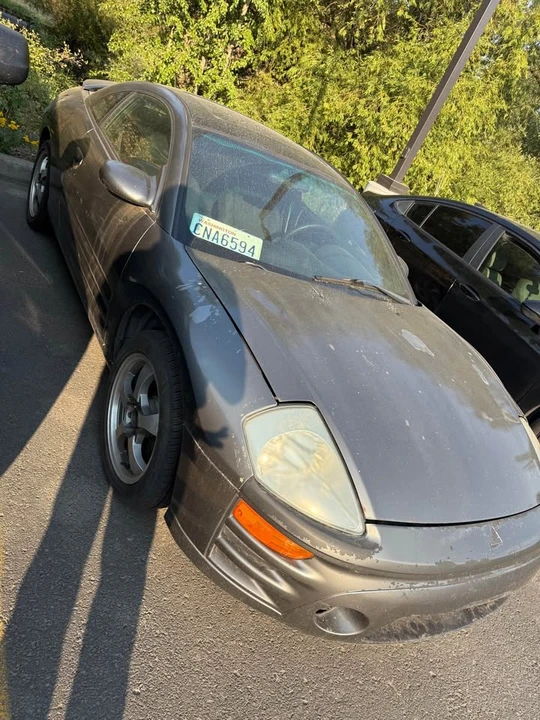 2003 Mitsubishi Eclipse 3rd Gen - Image 2 of 5