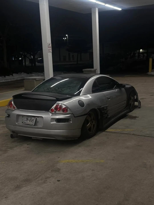 2003 Mitsubishi Eclipse 3rd Gen - Image 2 of 4