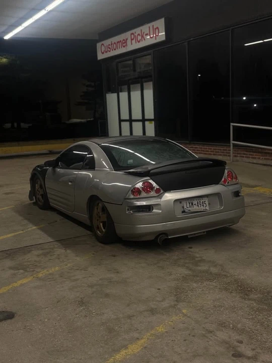 2003 Mitsubishi Eclipse 3rd Gen - Image 3 of 4