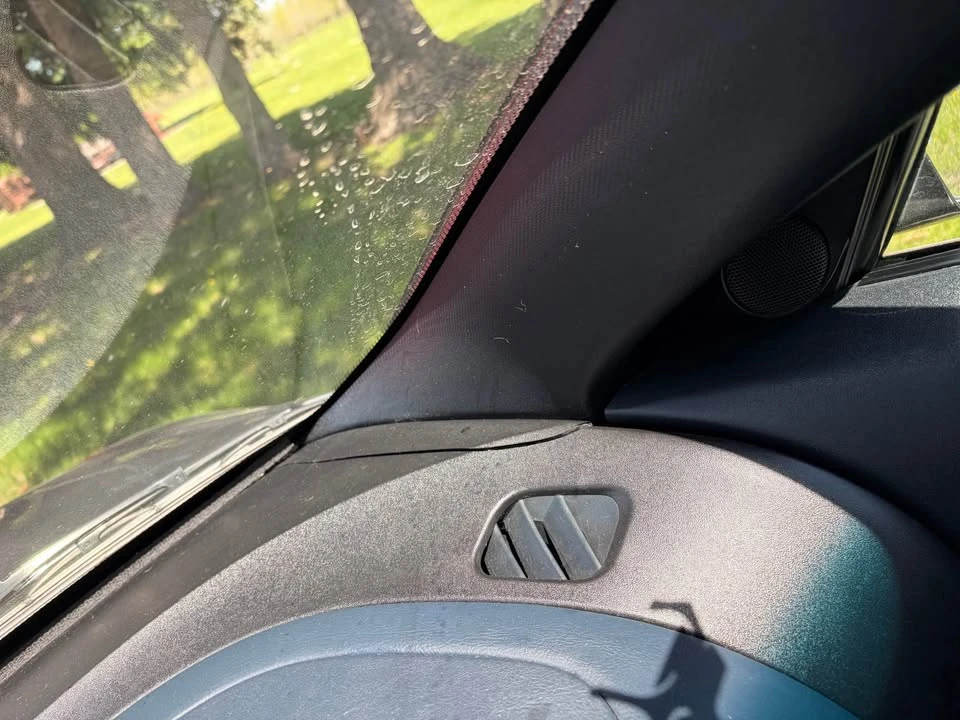 2003 Mitsubishi Eclipse 3rd Gen - Image 15 of 18