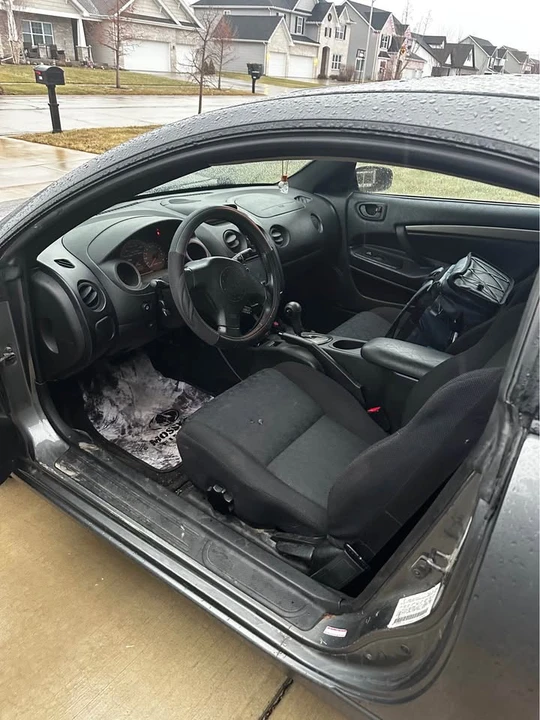 2003 Mitsubishi Eclipse 3rd Gen - Image 5 of 8