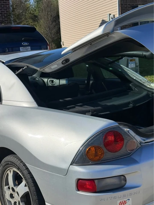 2003 Mitsubishi Eclipse 3rd Gen - Image 11 of 13