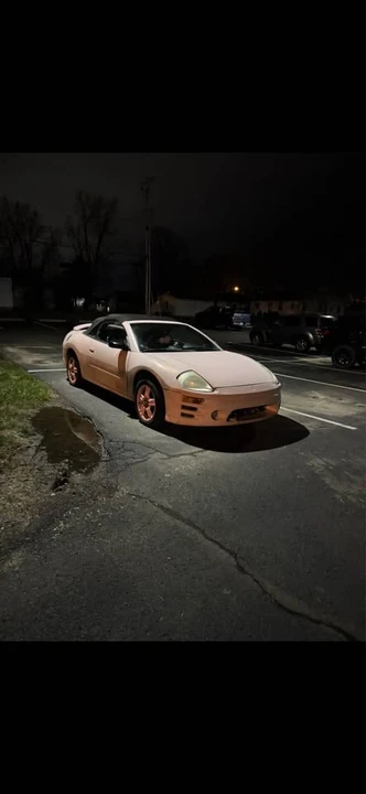 2003 Mitsubishi Eclipse 3rd Gen - Image 2 of 3