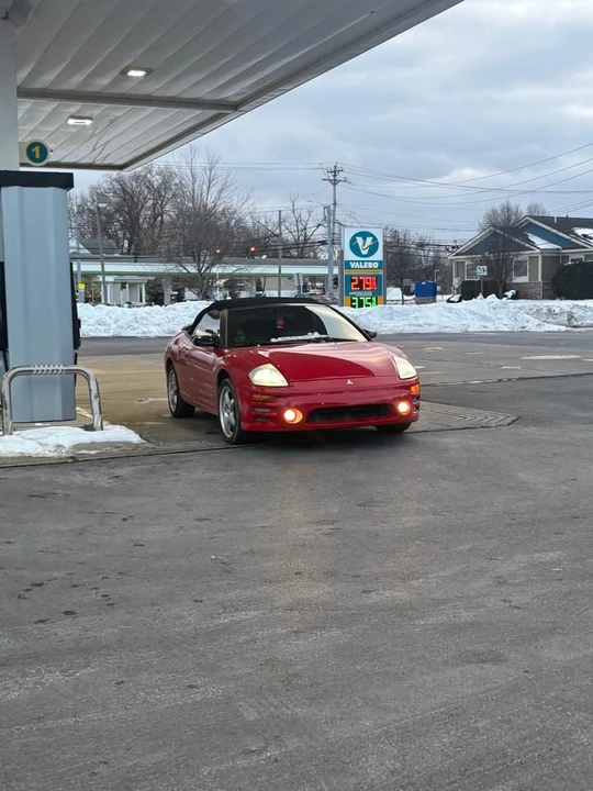 2003 Mitsubishi Eclipse 3rd Gen - Image 2 of 3