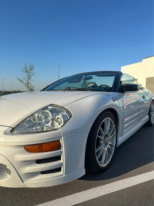2003 Mitsubishi Eclipse 3rd Gen - Image 2 of 10