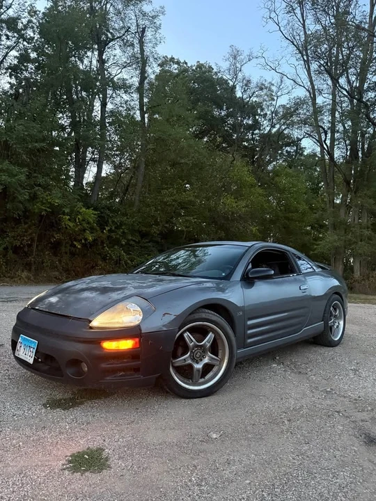 2003 Mitsubishi Eclipse 3rd Gen - Image 2 of 4