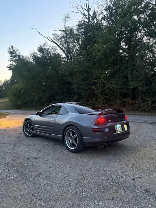 2003 Mitsubishi Eclipse 3rd Gen - Image 3 of 4