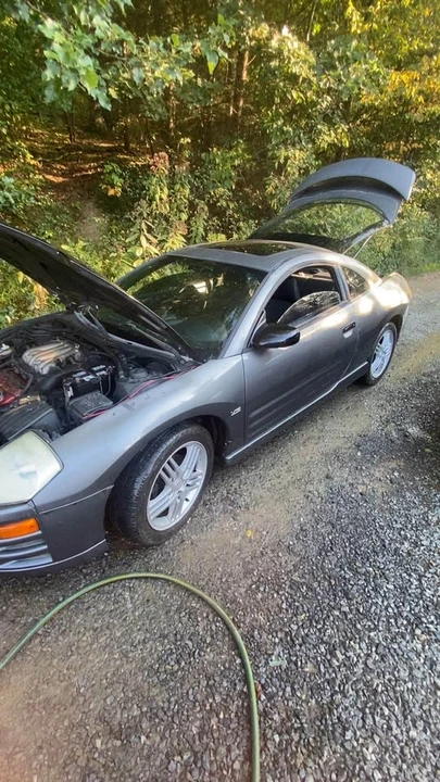 2003 Mitsubishi Eclipse 3rd Gen - Image 2 of 4