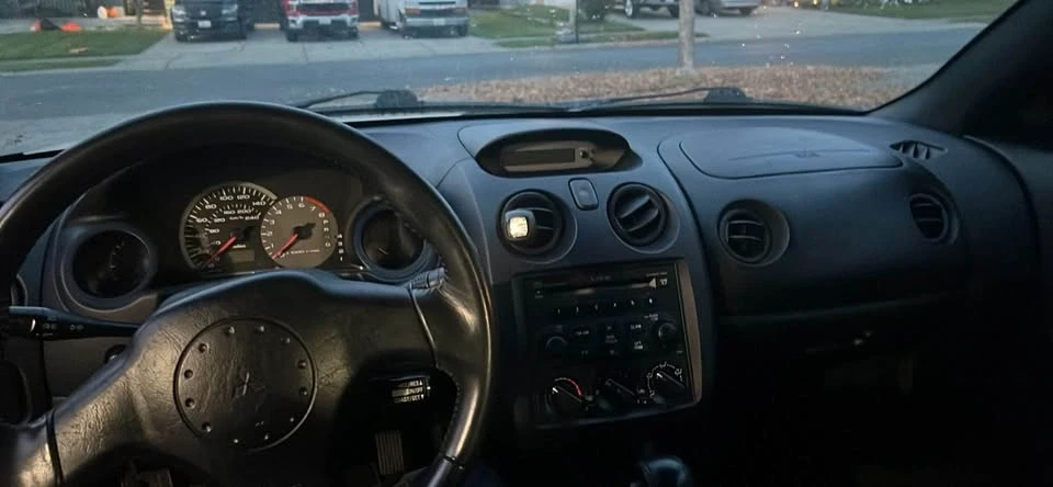2003 Mitsubishi Eclipse 3rd Gen - Image 17 of 19