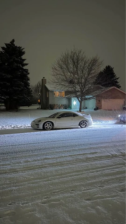 2003 Mitsubishi Eclipse 3rd Gen - Image 4 of 6