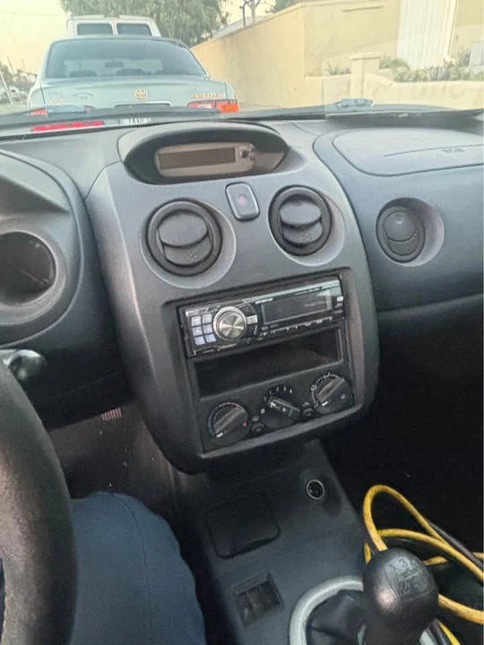 2003 Mitsubishi Eclipse 3rd Gen - Image 2 of 11