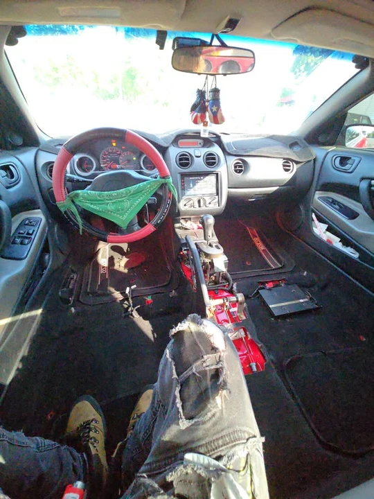 2003 Mitsubishi Eclipse 3rd Gen - Image 2 of 4