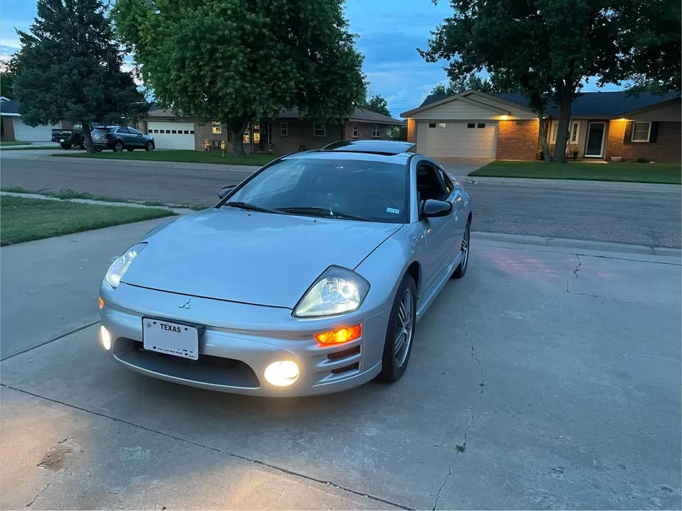 2003 Mitsubishi Eclipse 3rd Gen - Image 2 of 11