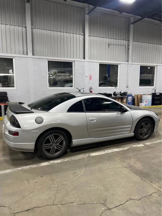 2003 Mitsubishi Eclipse 3rd Gen - Image 2 of 3