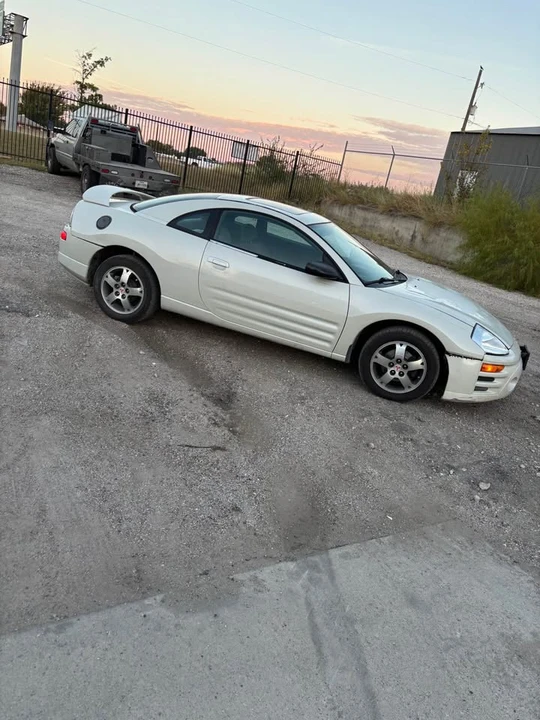 2003 Mitsubishi Eclipse 3rd Gen - Image 3 of 8