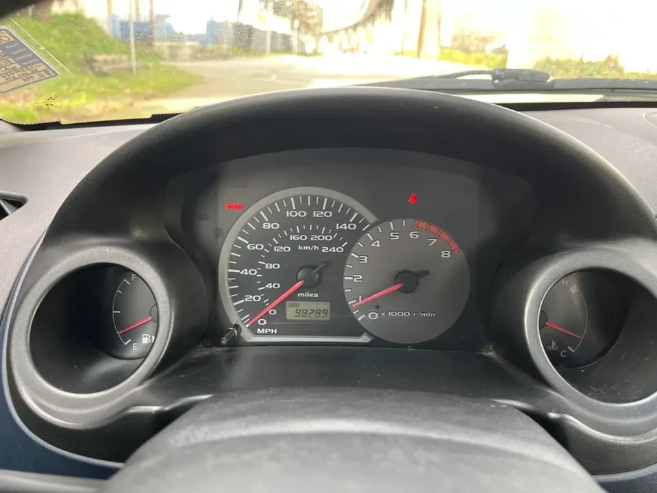 2003 Mitsubishi Eclipse 3rd Gen - Image 12 of 17