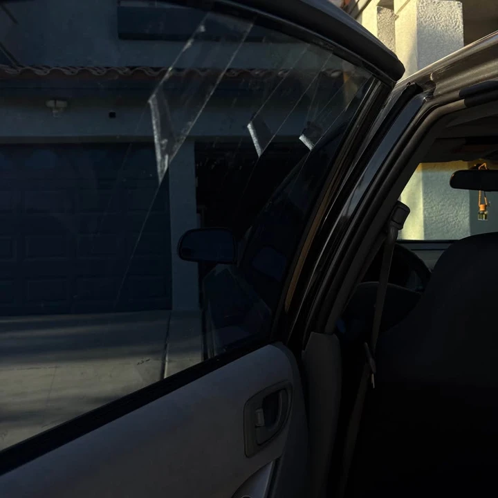 2003 Mitsubishi Galant 8th Gen - Image 5 of 8