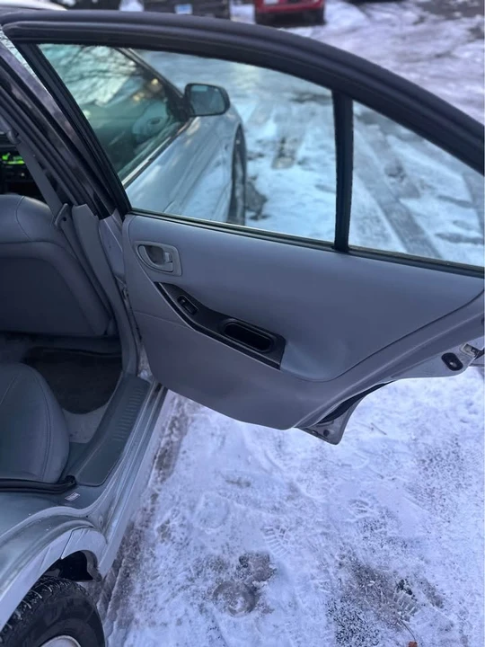 2003 Mitsubishi Galant 8th Gen - Image 15 of 20