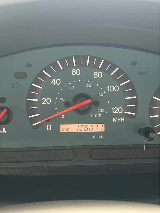 2003 Mitsubishi Galant 8th Gen - Image 18 of 18