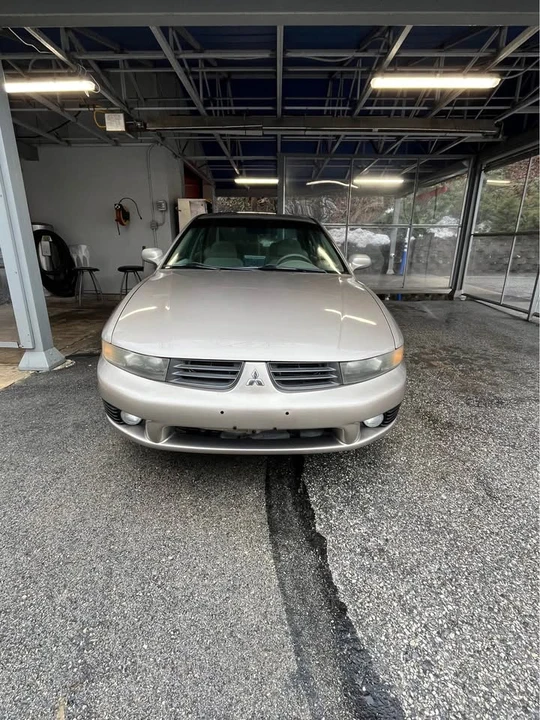 2003 Mitsubishi Galant 8th Gen - Image 2 of 18