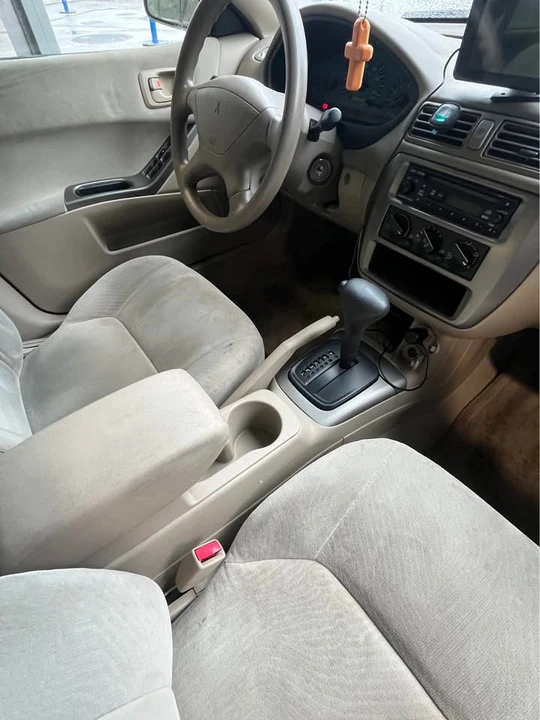 2003 Mitsubishi Galant 8th Gen - Image 16 of 18