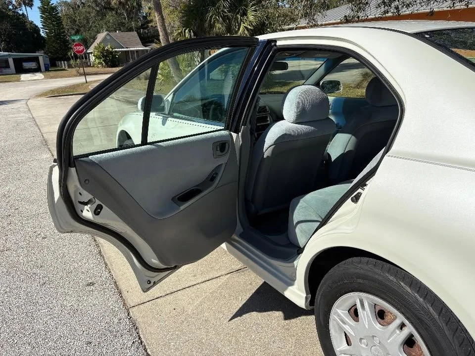 2003 Mitsubishi Galant 8th Gen - Image 5 of 20