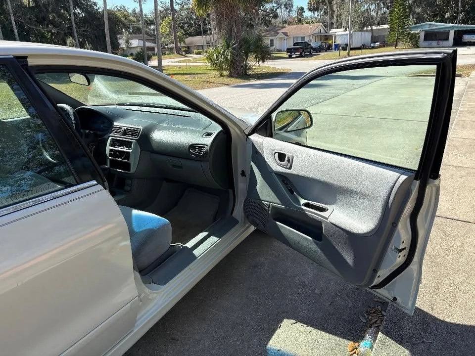 2003 Mitsubishi Galant 8th Gen - Image 16 of 20