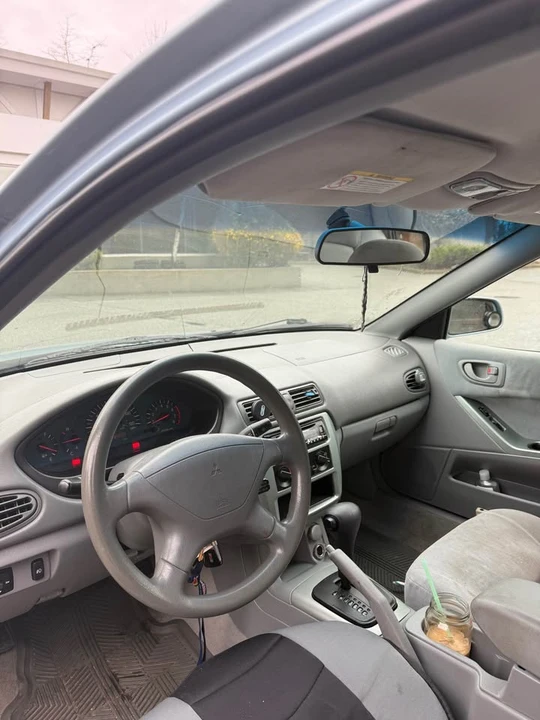 2003 Mitsubishi Galant 8th Gen - Image 4 of 7