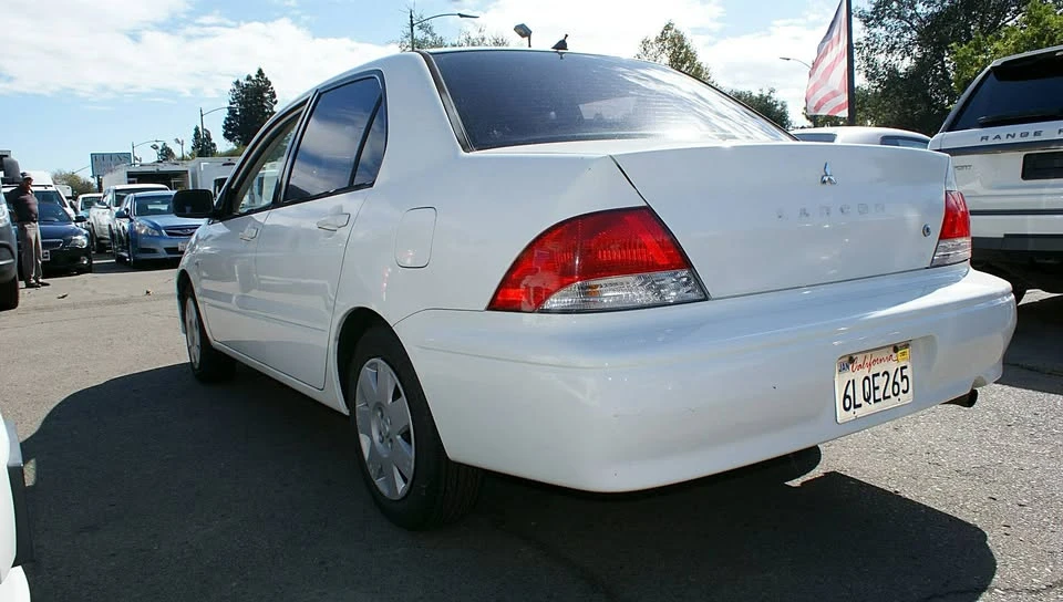 2003 Mitsubishi Lancer 8th Gen - Image 9 of 15