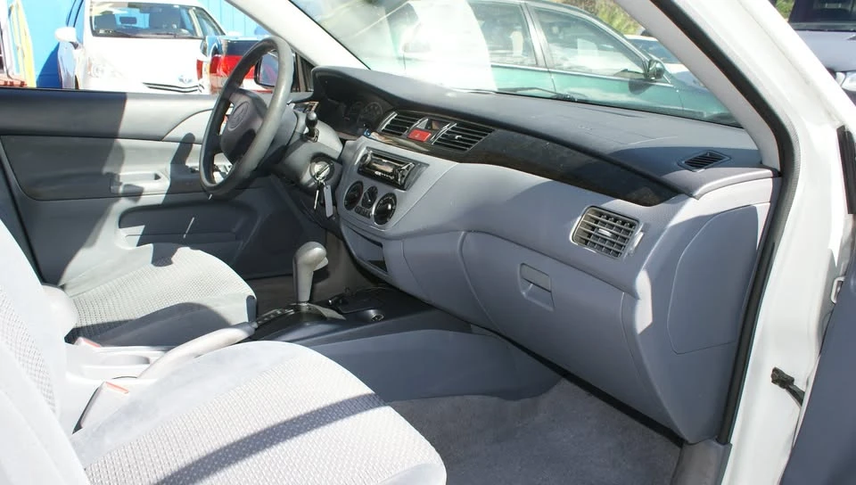 2003 Mitsubishi Lancer 8th Gen - Image 12 of 15