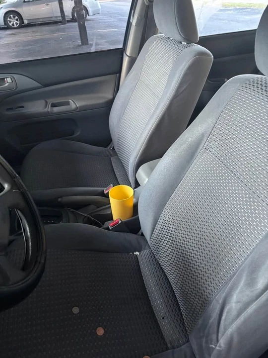 2003 Mitsubishi Lancer 8th Gen - Image 3 of 6