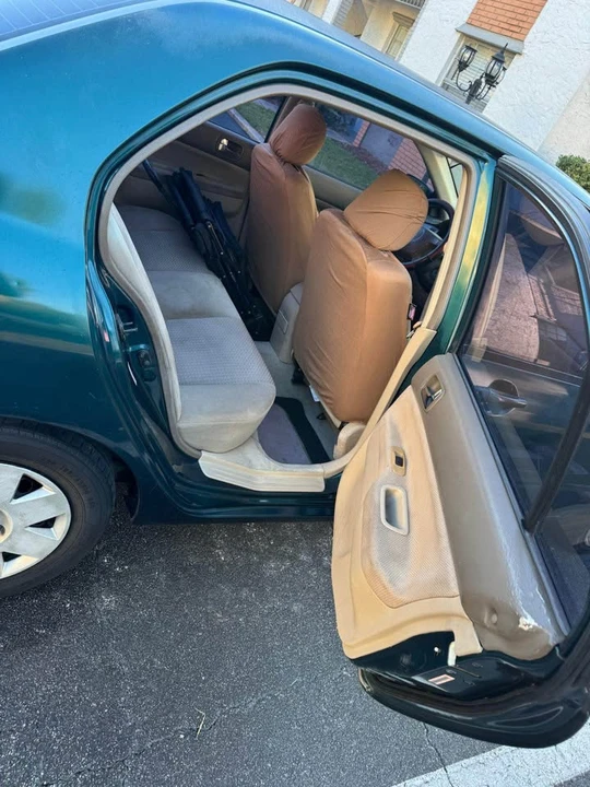 2003 Mitsubishi Lancer 8th Gen - Image 9 of 13
