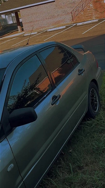 2003 Mitsubishi Lancer 7th Gen - Image 2 of 6