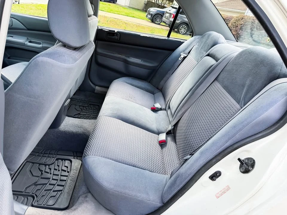 2003 Mitsubishi Lancer 8th Gen - Image 11 of 19