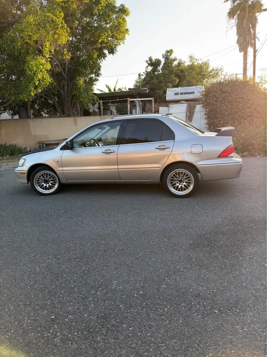 2003 Mitsubishi Lancer 8th Gen - Image 2 of 8