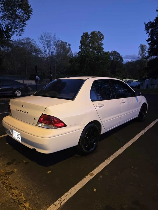 2003 Mitsubishi Lancer Evolution VIII 7th Gen - Image 2 of 12