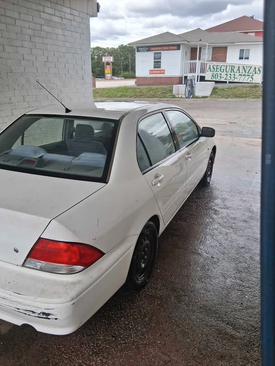 2003 Mitsubishi Lancer 8th Gen - Image 3 of 11