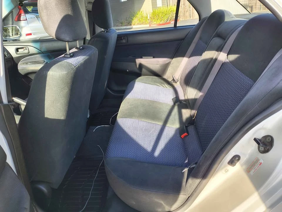 2003 Mitsubishi Lancer 8th Gen - Image 9 of 10