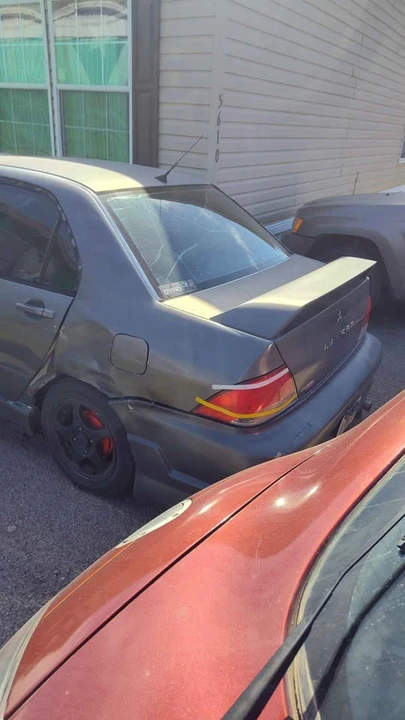 2003 Mitsubishi Lancer 8th Gen - Image 2 of 12